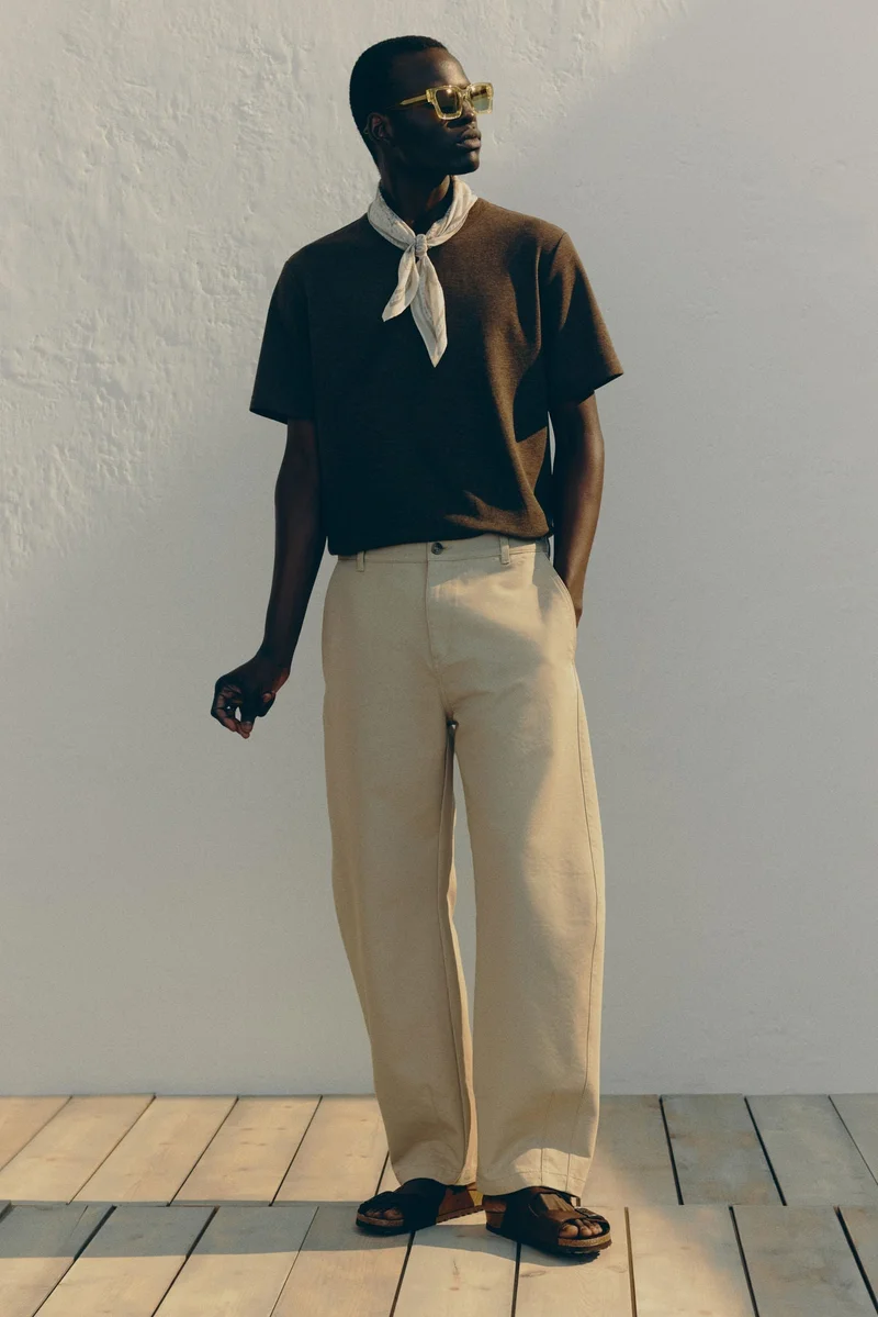 اتش اند ام بنطلون تشينو بقصّة مريحة